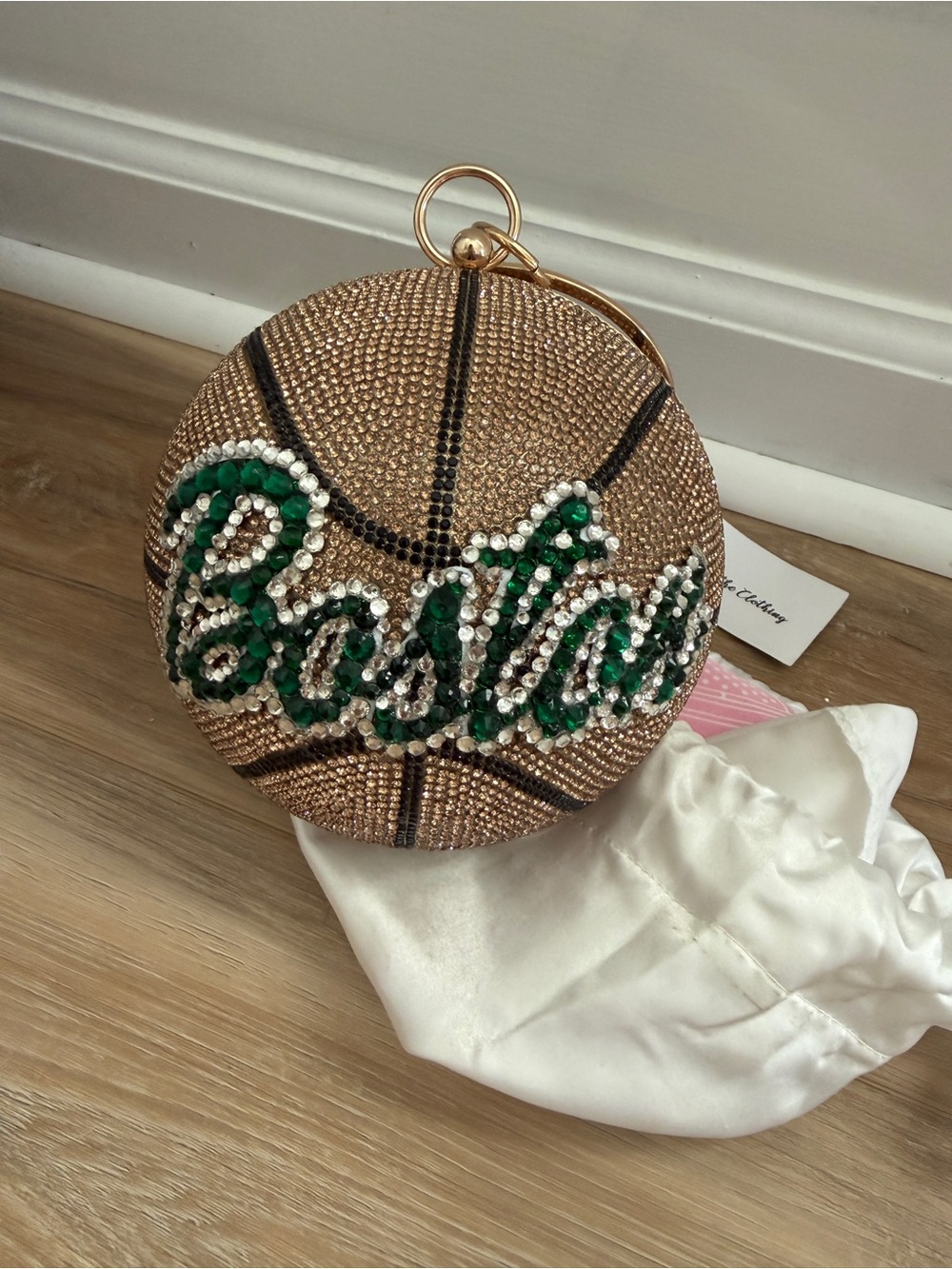 Beaded Basketball Boston Celtics Clutch